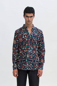 The Relaxed Oxford Shirt in Blue Bird Print